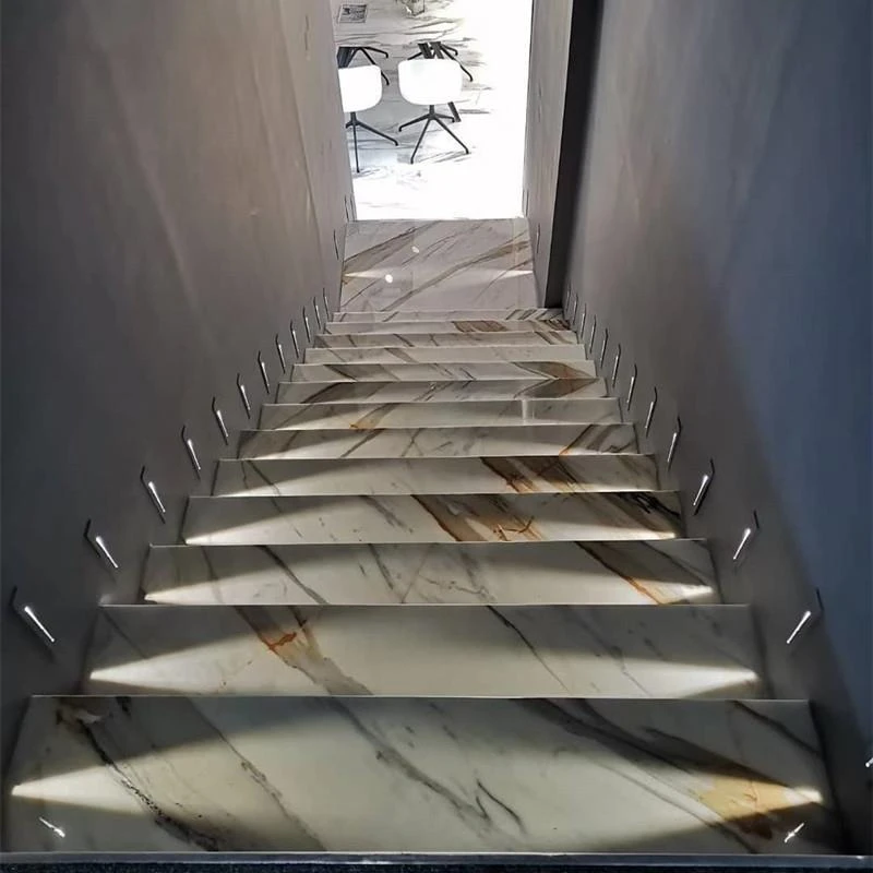 Calacatta kub Marble Pobzeb rau Sab hauv Stair 1